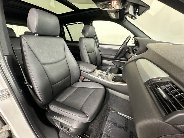 Photo of 2017 Alpine White BMW X3