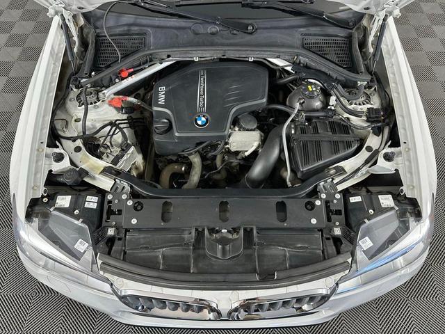 Photo of 2017 Alpine White BMW X3