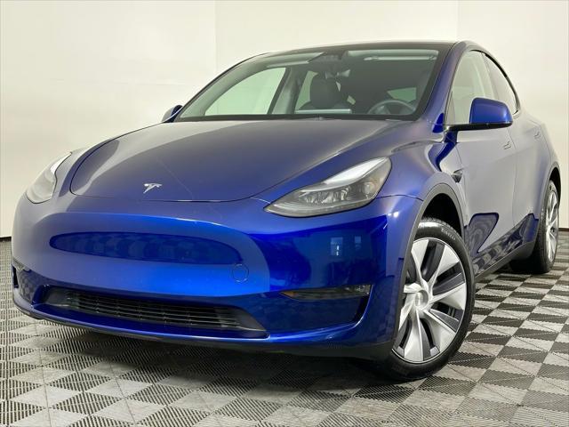 Photo of 2024 Deep Blue Metallic Tesla Model Y