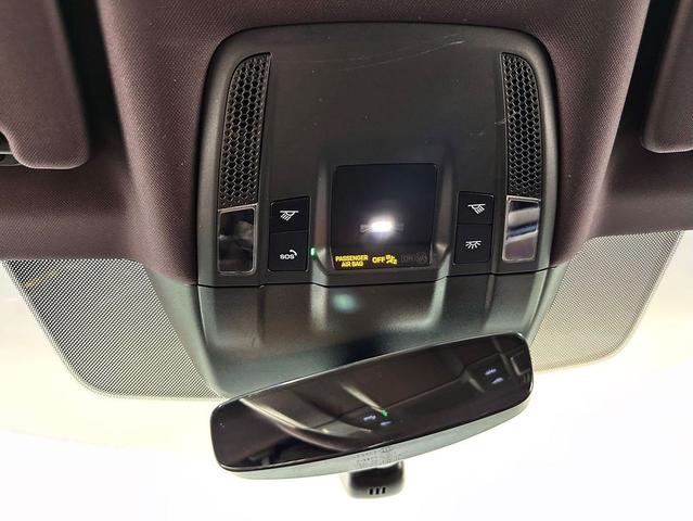 Photo of 2021 Chalk Porsche Taycan