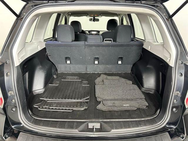 Photo of 2015 Crystal Black Silica Subaru Forester