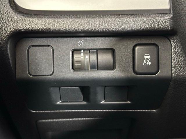 Photo of 2015 Crystal Black Silica Subaru Forester