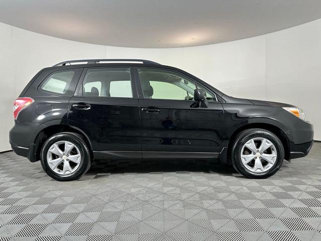 Photo of 2015 Crystal Black Silica Subaru Forester