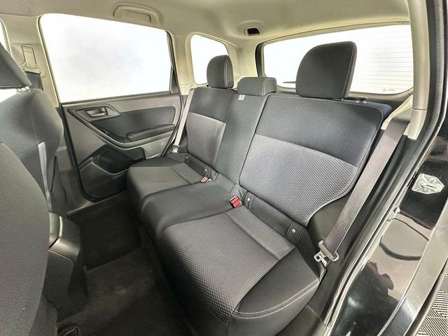 Photo of 2015 Crystal Black Silica Subaru Forester