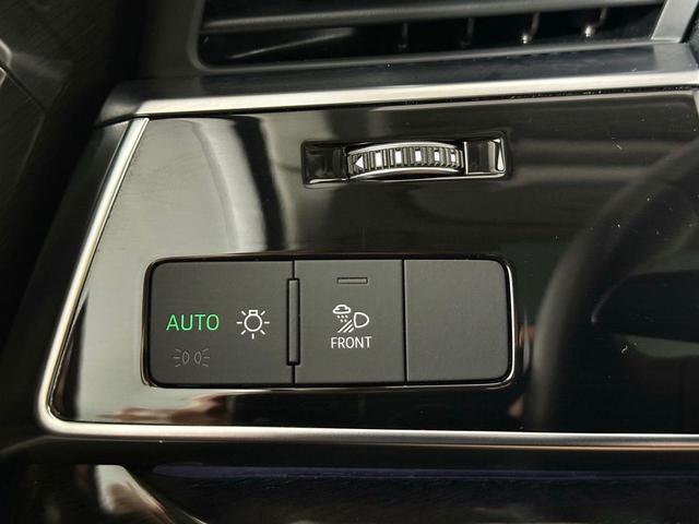 Photo of 2023 Mythos Black Metallic Audi Q7