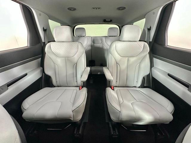 Photo of 2024 Abyss Black Pearl Hyundai PALISADE