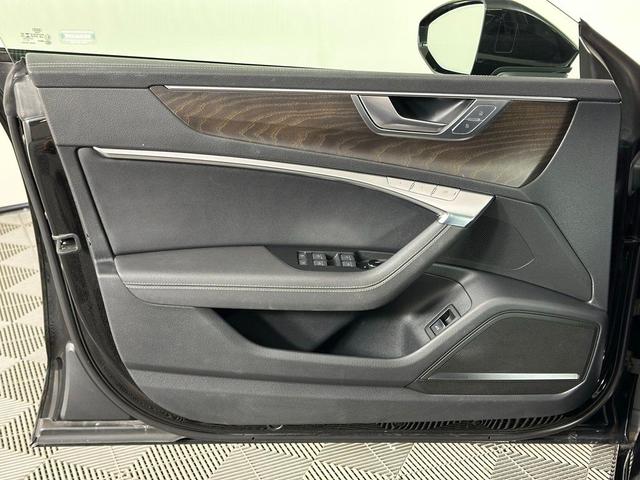 Photo of 2019 Mythos Black Metallic Audi A7