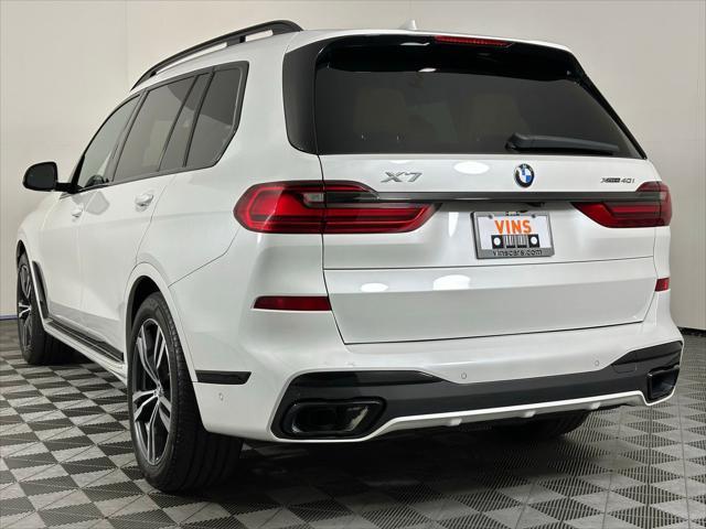 Photo of 2022 Mineral White Metallic BMW X7
