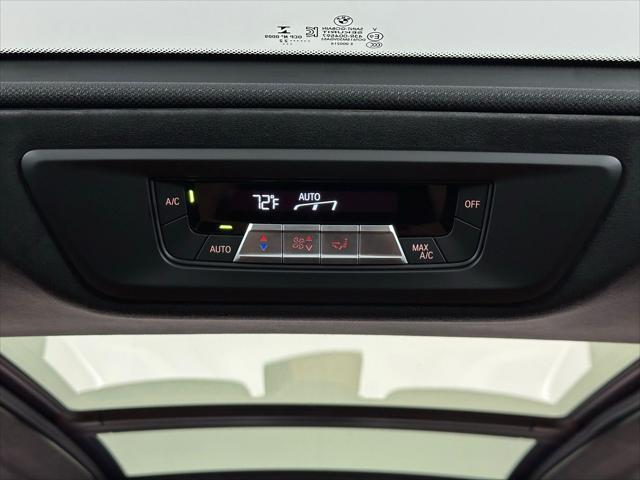 Photo of 2022 Mineral White Metallic BMW X7