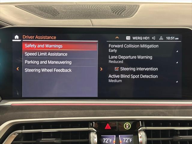 Photo of 2022 Mineral White Metallic BMW X7