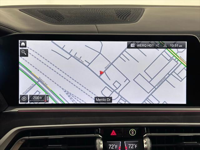 Photo of 2022 Mineral White Metallic BMW X7