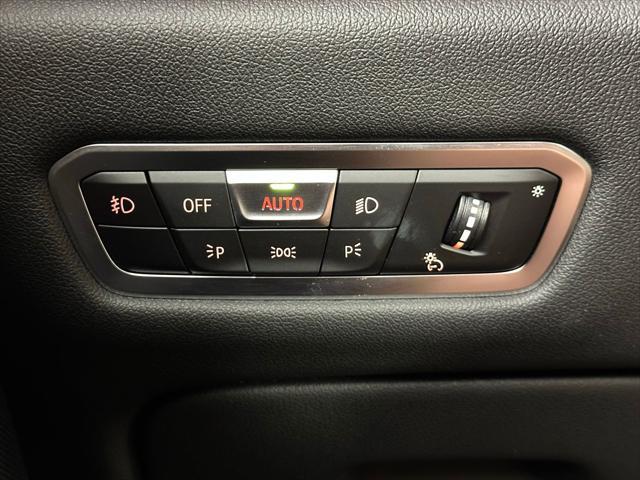 Photo of 2022 Mineral White Metallic BMW X7