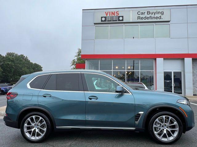 Photo of 2024 Blue Ridge Mountain Metallic BMW X5