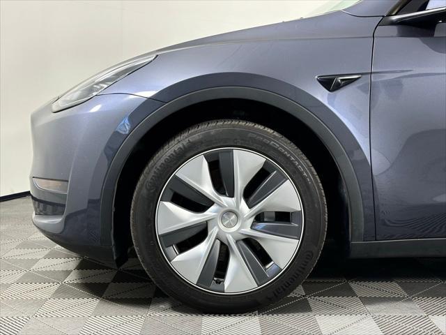 Photo of 2023 Gray Tesla Model Y