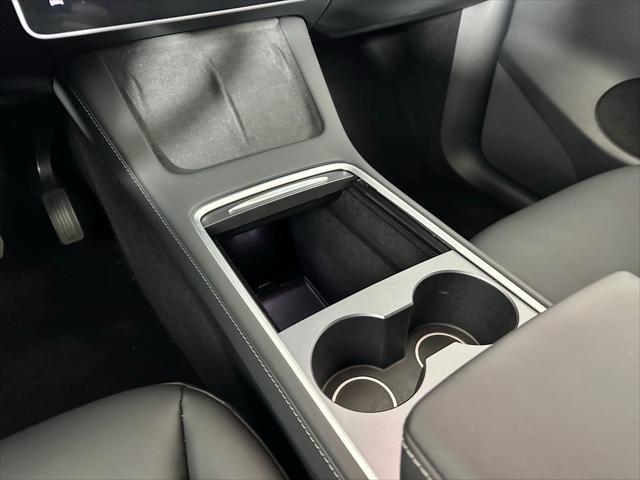 Photo of 2023 Gray Tesla Model Y