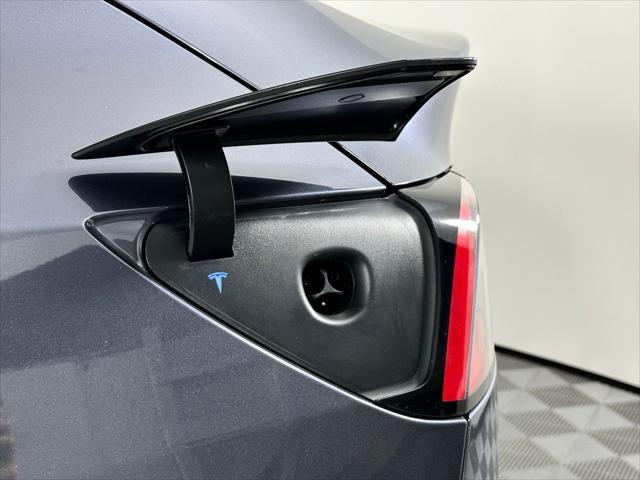 Photo of 2023 Gray Tesla Model Y