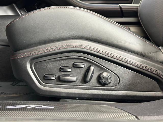 Photo of 2023 Carrara White Metallic Porsche Taycan
