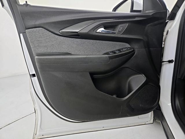 Photo of 2022 White Chevrolet Trailblazer