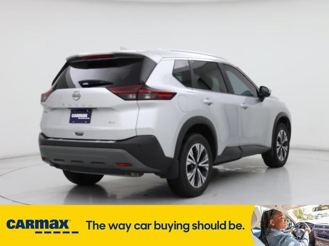 Photo of 2023 Silver Nissan Rogue