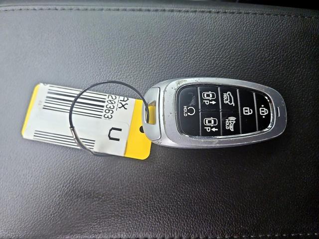 Photo of 2023 Gray Hyundai TUCSON