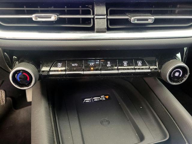 Photo of 2025 Black Chevrolet Equinox EV