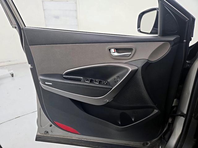 Photo of 2013 Gray Hyundai SANTA FE