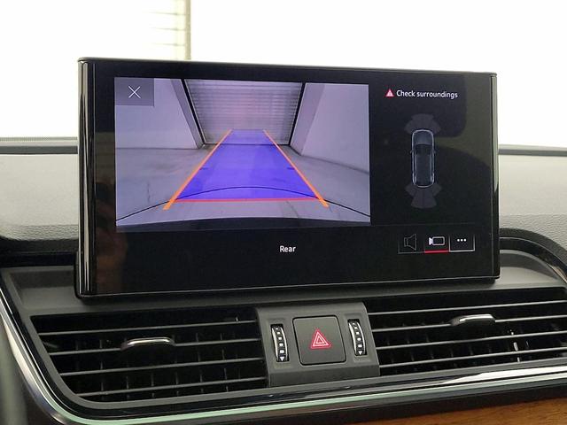 Photo of 2023 Gray Audi Q5