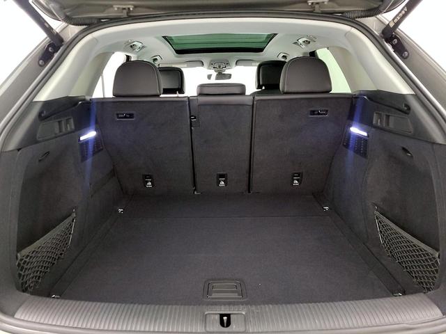 Photo of 2023 Gray Audi Q5