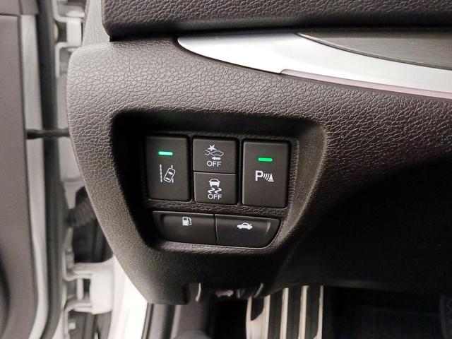 Photo of 2019 White Acura TLX