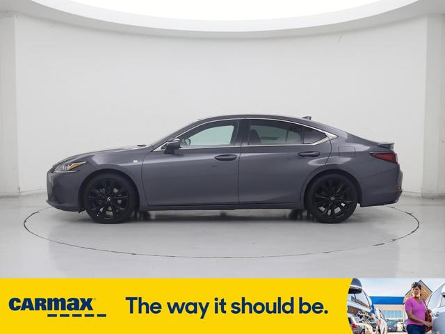Photo of 2022 Gray Lexus ES 350