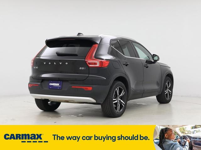 Photo of 2025 Black Volvo XC40