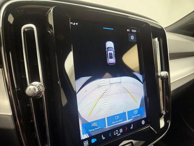 Photo of 2025 Black Volvo XC40