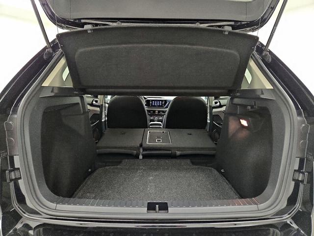 Photo of 2022 Black Volkswagen Taos