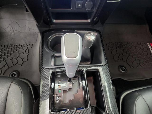 Photo of 2022 Green Toyota 4Runner