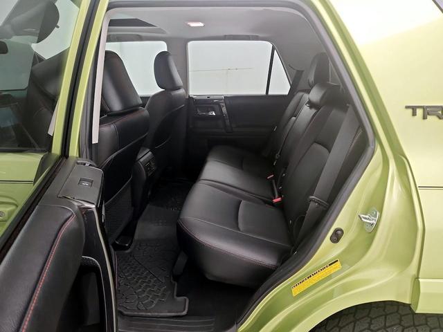 Photo of 2022 Green Toyota 4Runner