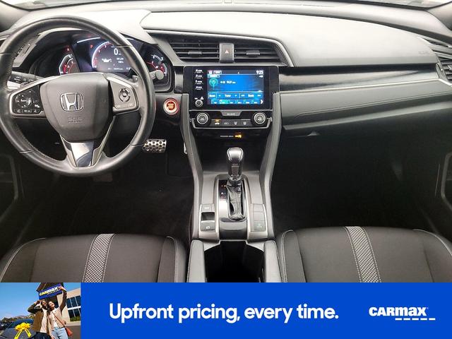 Photo of 2021 White Honda Civic