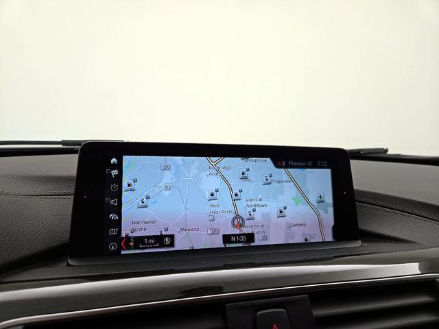 Photo of 2018 Gray BMW 330e