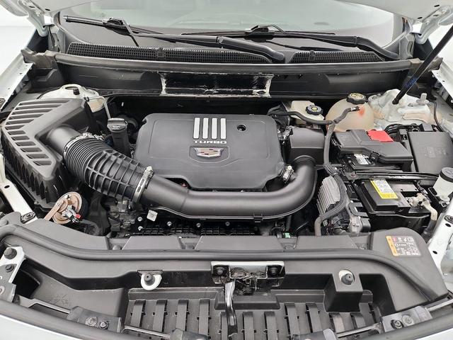 Photo of 2021 White Cadillac XT5