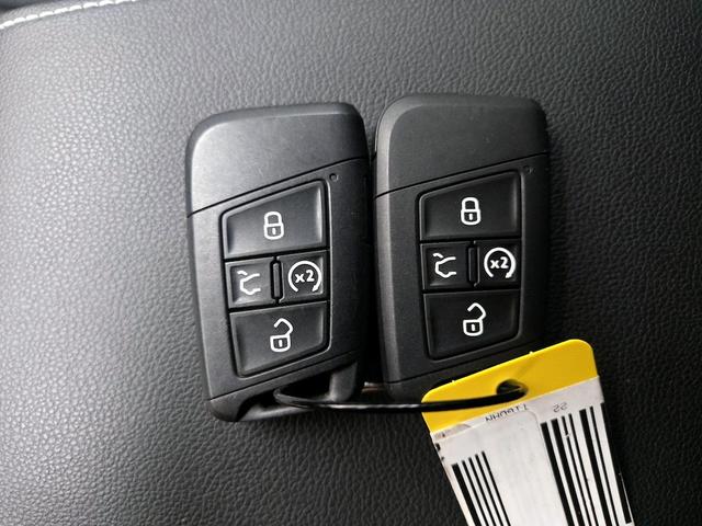 Photo of 2022 Silver Volkswagen Tiguan