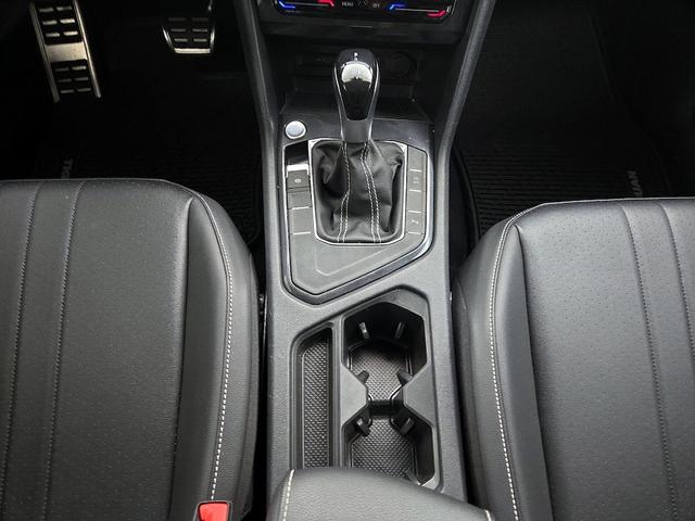 Photo of 2022 Silver Volkswagen Tiguan