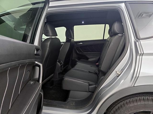 Photo of 2022 Silver Volkswagen Tiguan