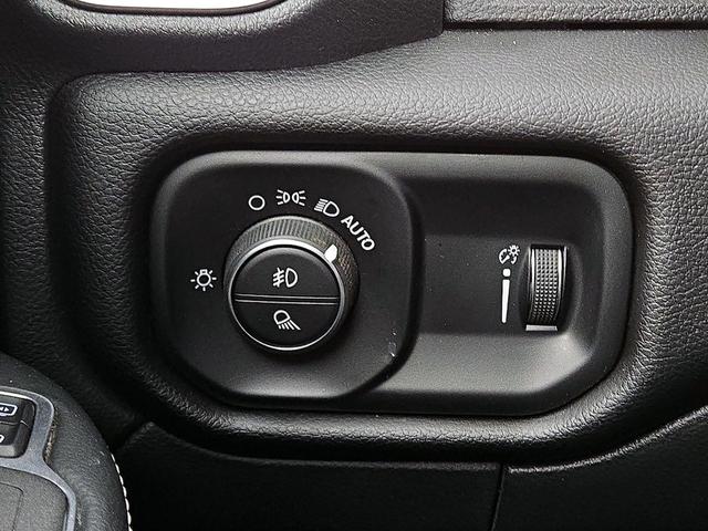 Photo of 2024 White RAM 2500