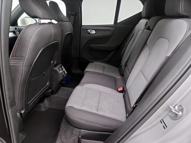 Photo of 2025 Silver Volvo XC40