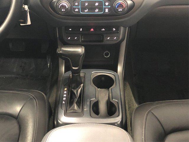 Photo of 2018 Summit White Chevrolet Colorado