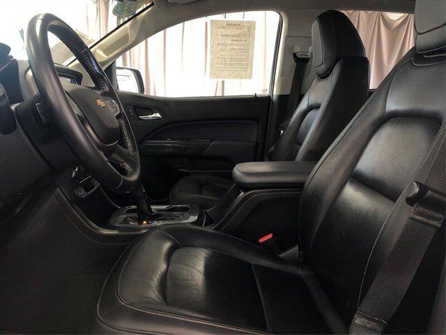 Photo of 2018 Summit White Chevrolet Colorado