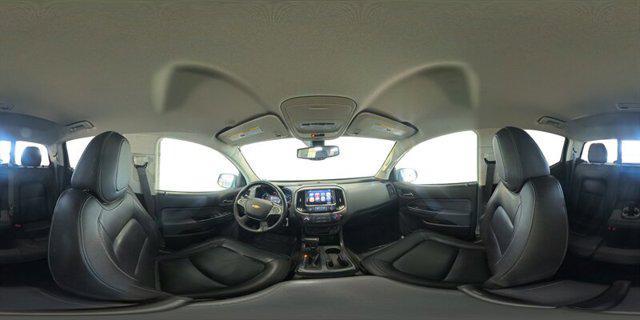 Photo of 2018 Summit White Chevrolet Colorado
