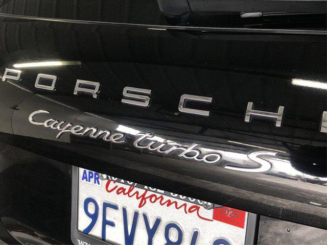 Photo of 2016 Black Porsche Cayenne