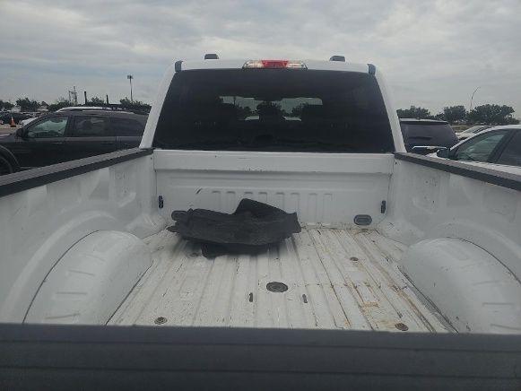Photo of 2021 Oxford White Ford F-250