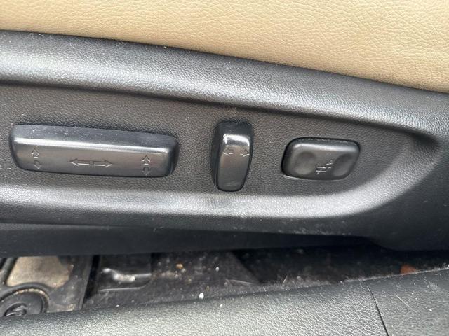 Photo of 2017 White Orchid Pearl Honda Accord