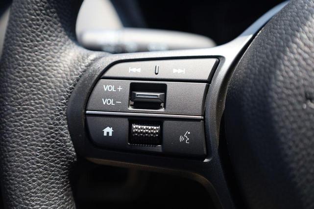 Photo of 2026 Platinum White Honda HR-V